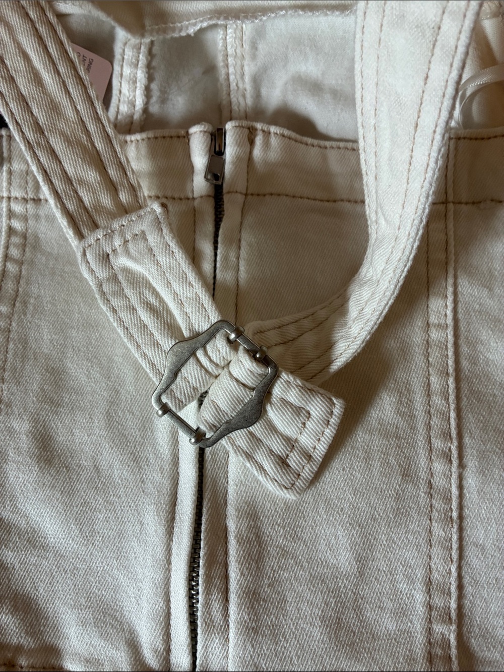Sincerely Jules White Halter Crop Top - Picture 8 of 13